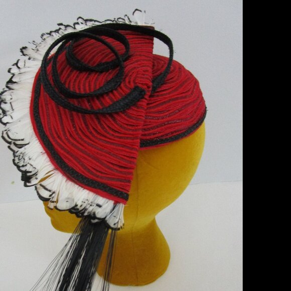 Whimsy Feather Percher Hat Vintage 1990s Red Black Cocktail - Picture 1 of 8